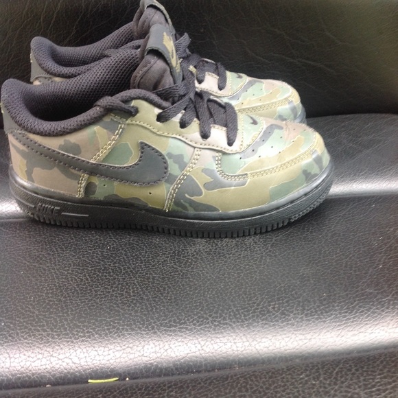 nike kids camo